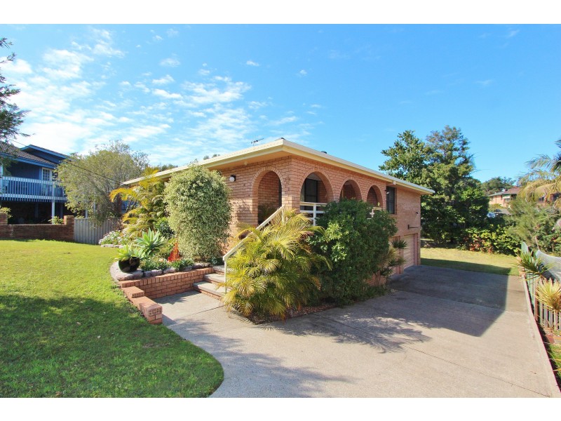 12 Bergalia Crescent, Camden Head NSW 2443