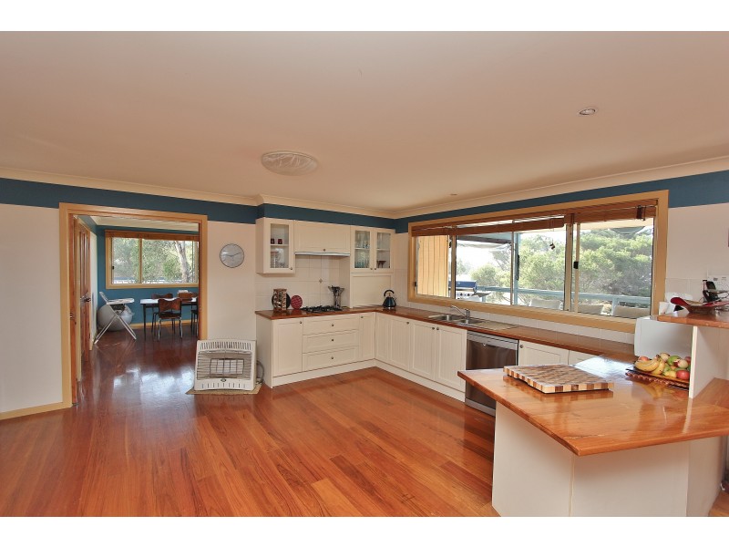6 Iluka Way, Dunbogan NSW 2443