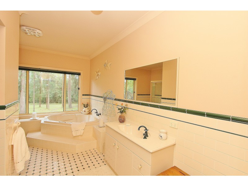 15 Glen Haven Drive, Kew NSW 2439