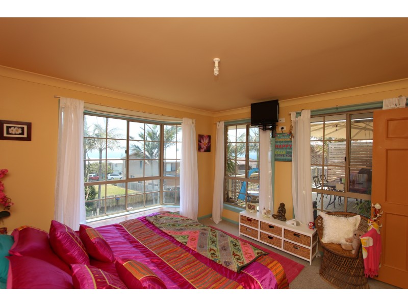 10 Skyline Place, Bonny Hills NSW 2445