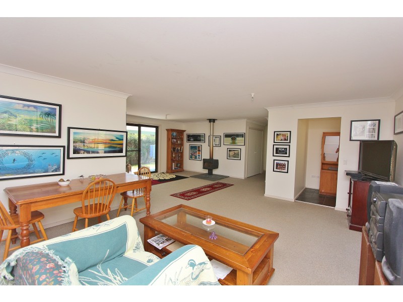 2 St Albans Way, West Haven NSW 2443