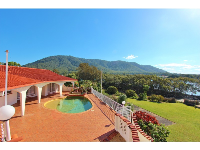 15 The Boulevarde, Dunbogan NSW 2443