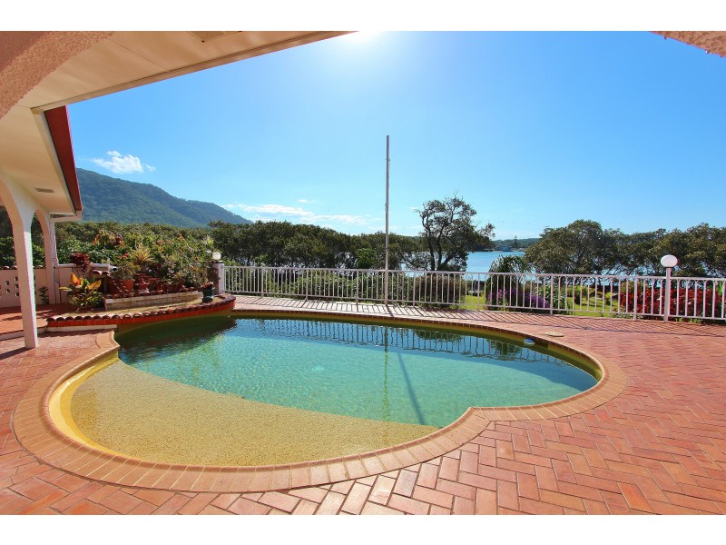 15 The Boulevarde, Dunbogan NSW 2443