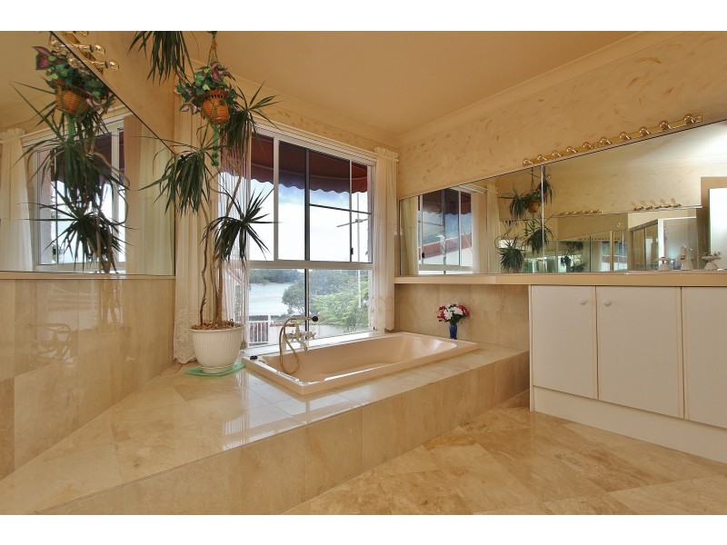 15 The Boulevarde, Dunbogan NSW 2443