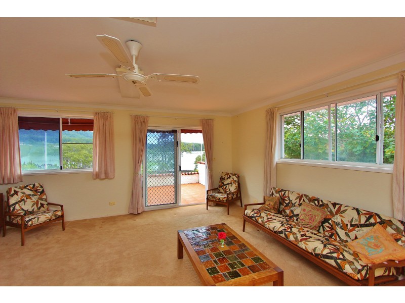15 The Boulevarde, Dunbogan NSW 2443
