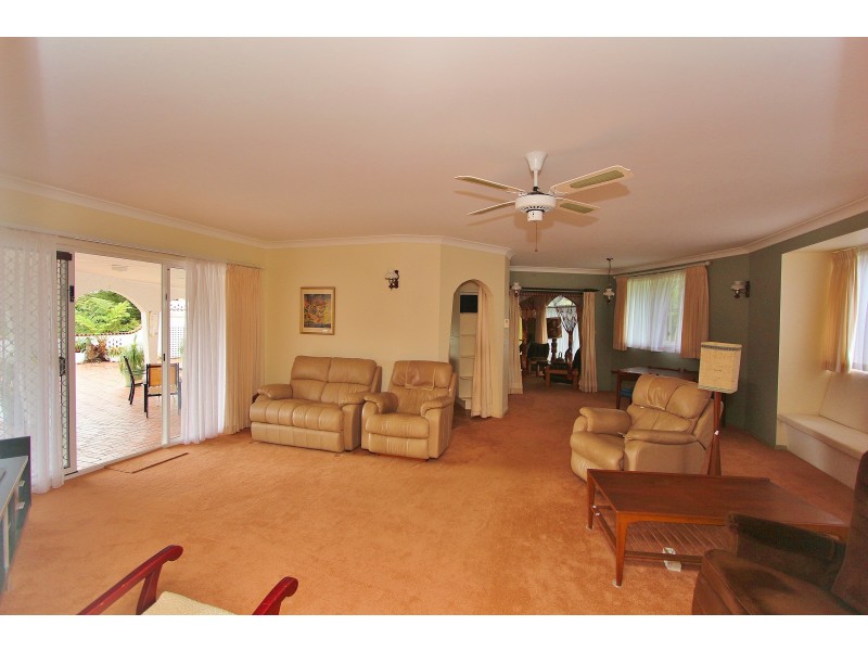 15 The Boulevarde, Dunbogan NSW 2443