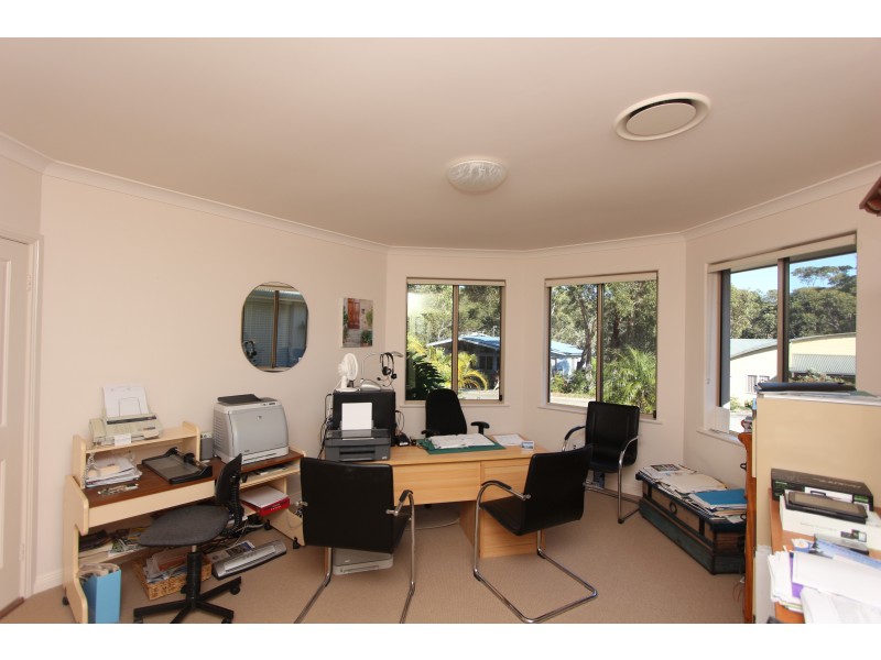 6 Birramal Drive, Dunbogan NSW 2443