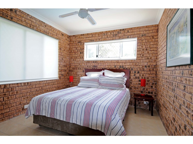16 McLennan Street, Laurieton NSW 2443