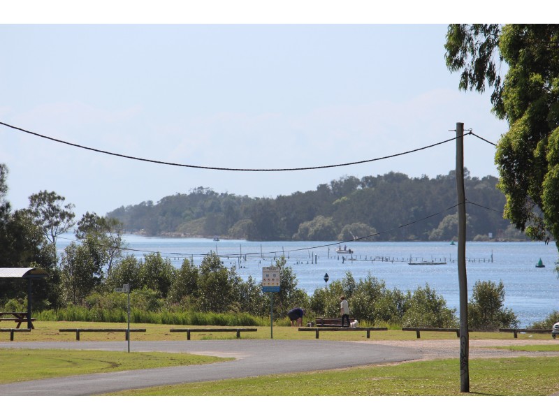 16 McLennan Street, Laurieton NSW 2443