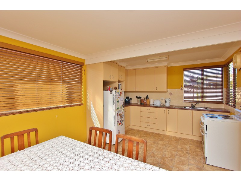 14 Arnott Street, Laurieton NSW 2443