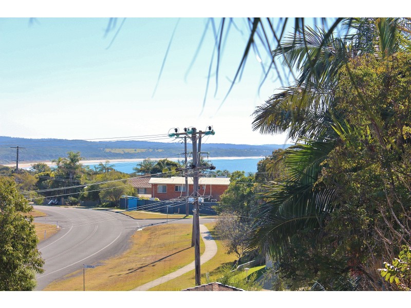 24 Skyline Place, Bonny Hills NSW 2445