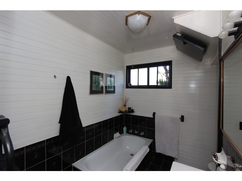 24 Skyline Place, Bonny Hills NSW 2445