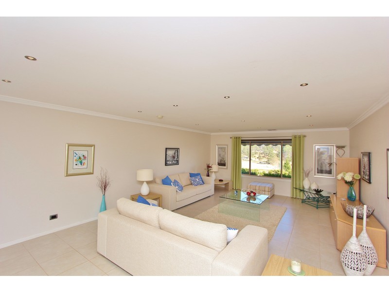 26 Lake Ridge Drive, Kew NSW 2439