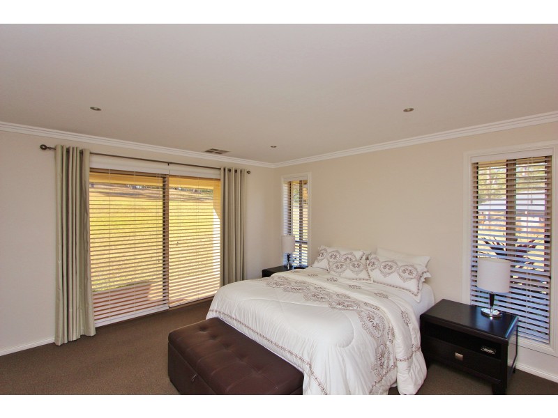 26 Lake Ridge Drive, Kew NSW 2439