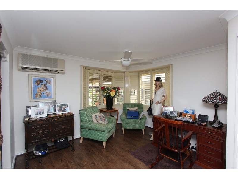 8 Explorers Way, Lake Cathie NSW 2445