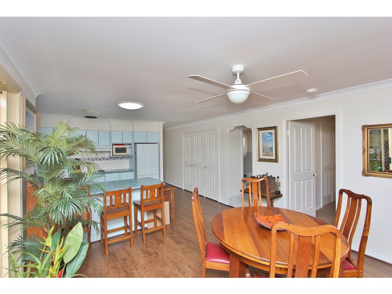 8 Explorers Way, Lake Cathie NSW 2445