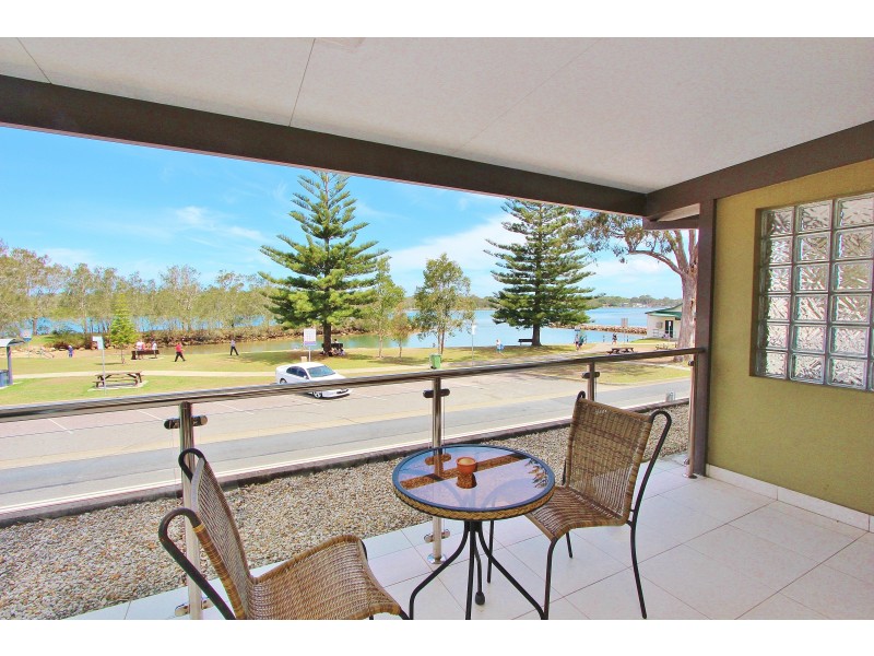 2/605 Ocean Drive, North Haven NSW 2443