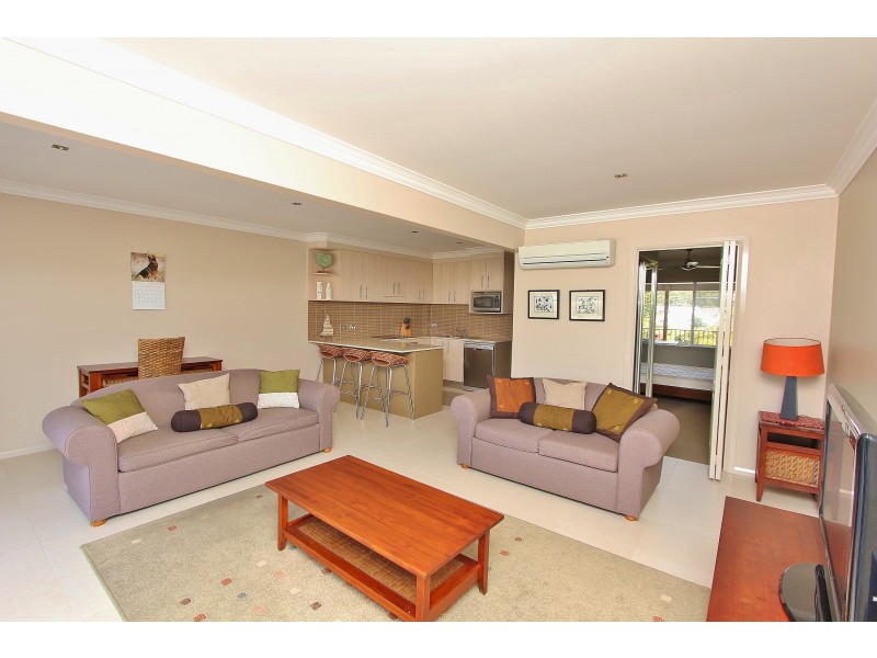 2/605 Ocean Drive, North Haven NSW 2443