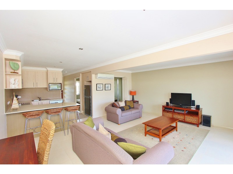 2/605 Ocean Drive, North Haven NSW 2443