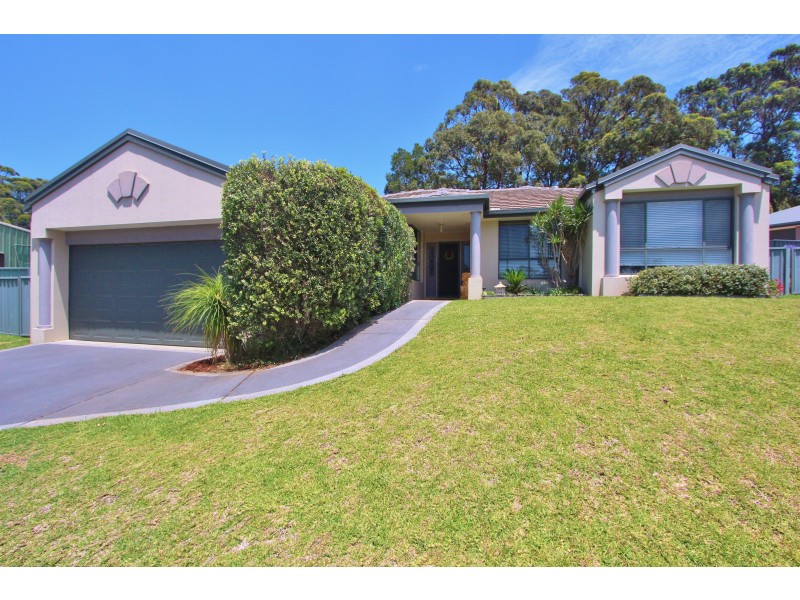 8 Woods Place, Bonny Hills NSW 2445