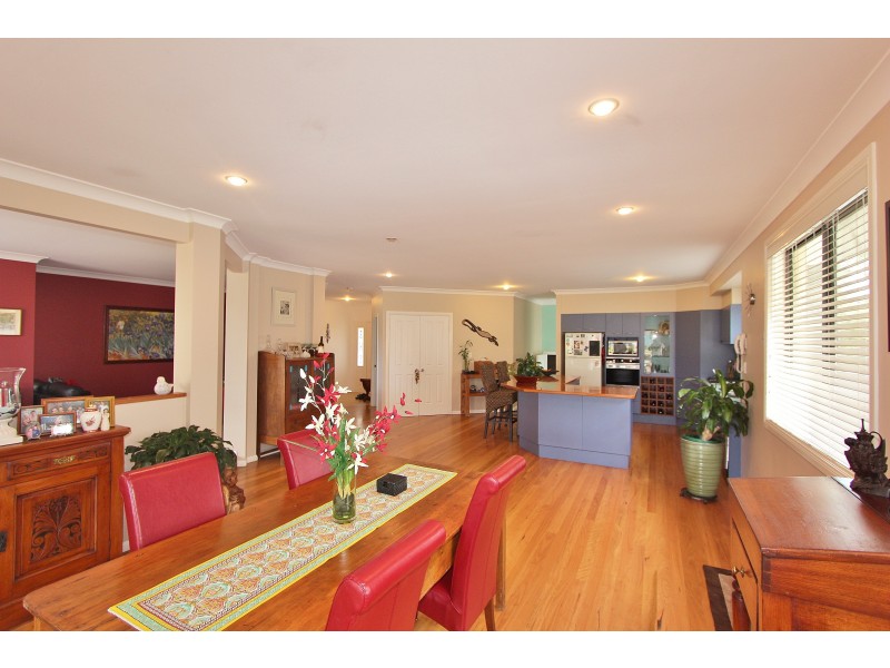 8 Woods Place, Bonny Hills NSW 2445
