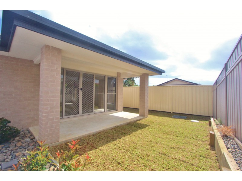2/18 Reliance Crescent, Laurieton NSW 2443