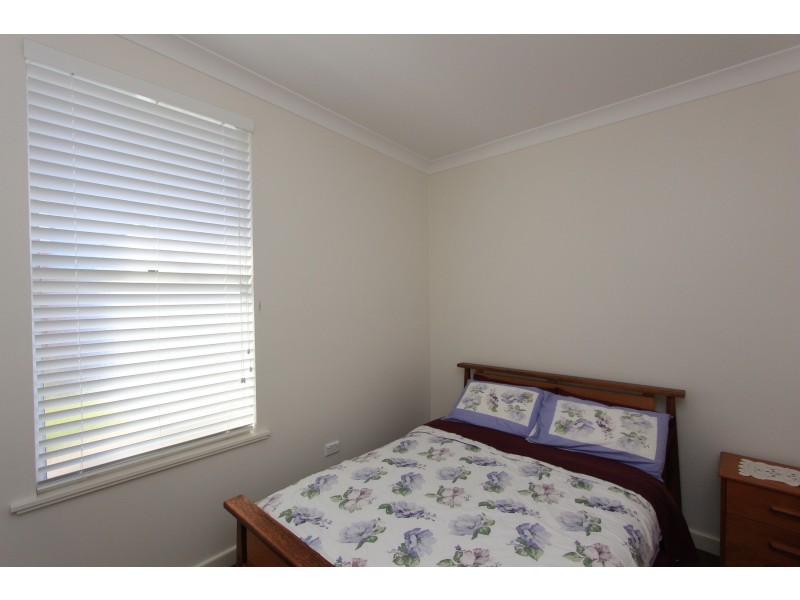 11 Graham Street, Bonny Hills NSW 2445
