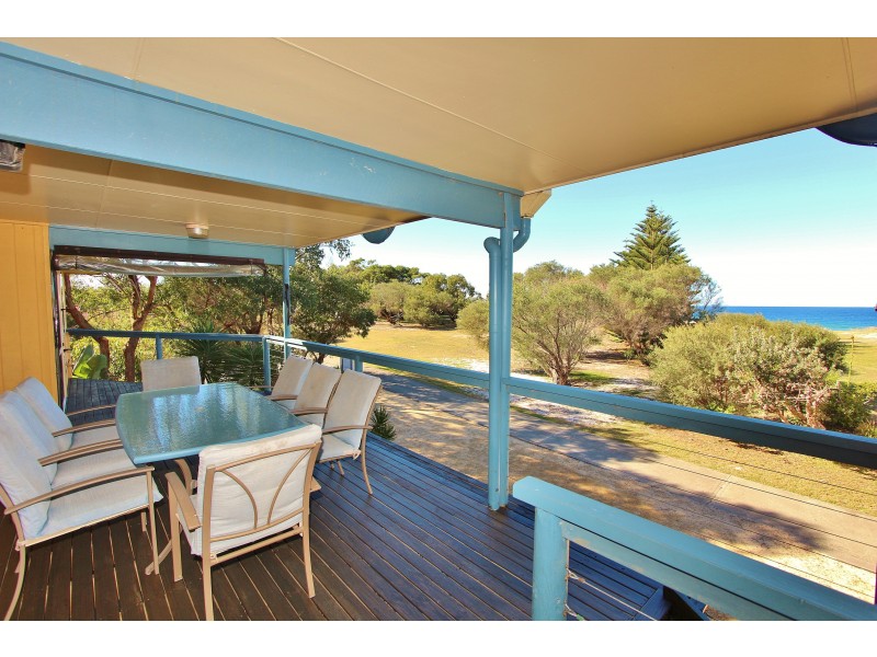 6 Iluka Way, Dunbogan NSW 2443