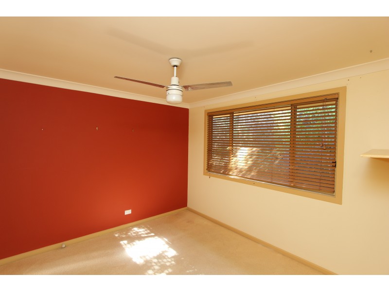 6 Iluka Way, Dunbogan NSW 2443
