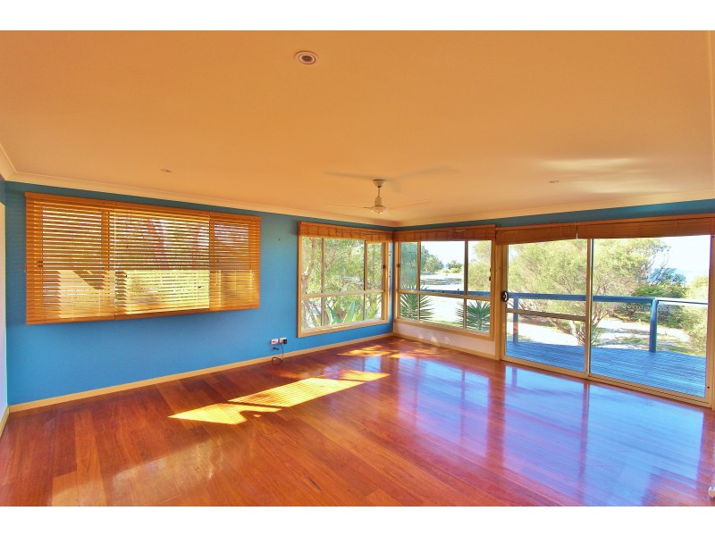 6 Iluka Way, Dunbogan NSW 2443