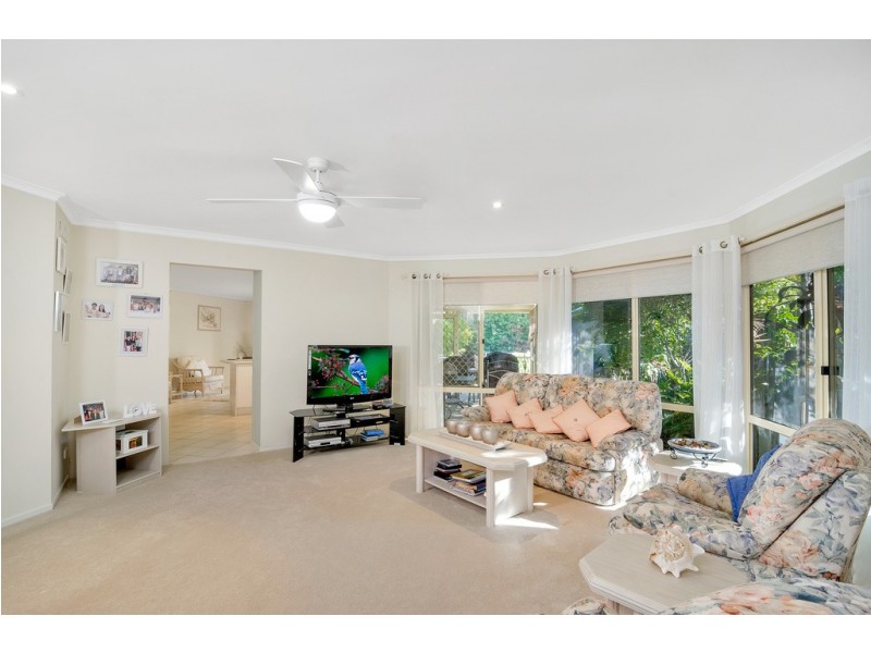 5 Silver Glade Drive, Elanora QLD 4221