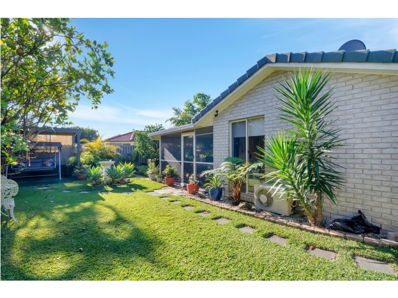 5 Silver Glade Drive, Elanora QLD 4221