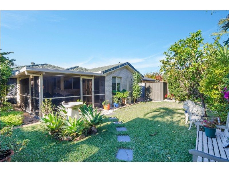 5 Silver Glade Drive, Elanora QLD 4221