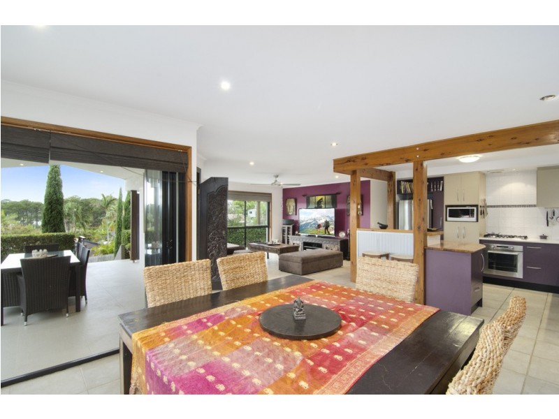 10 Applecross Way, Elanora QLD 4221