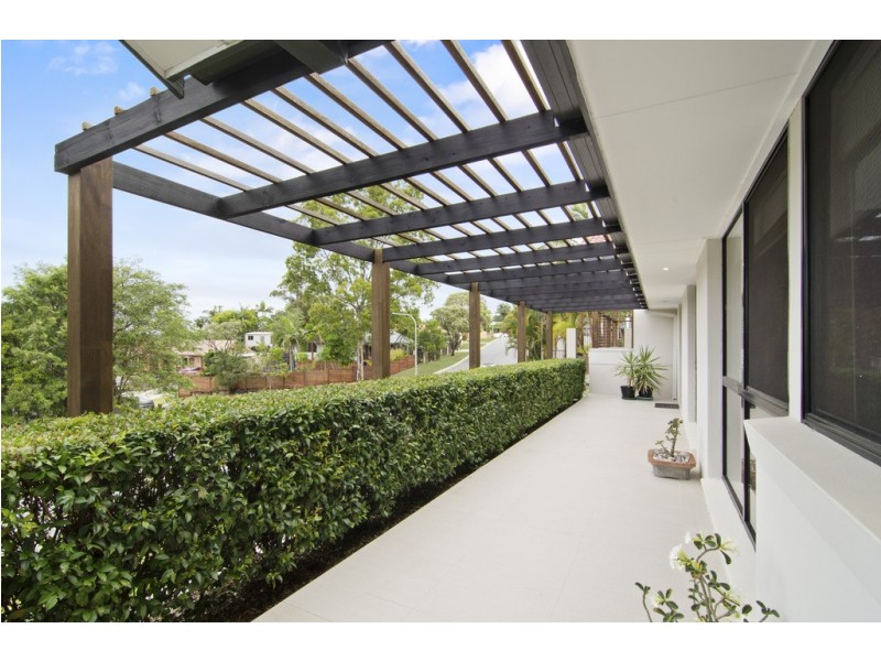10 Applecross Way, Elanora QLD 4221