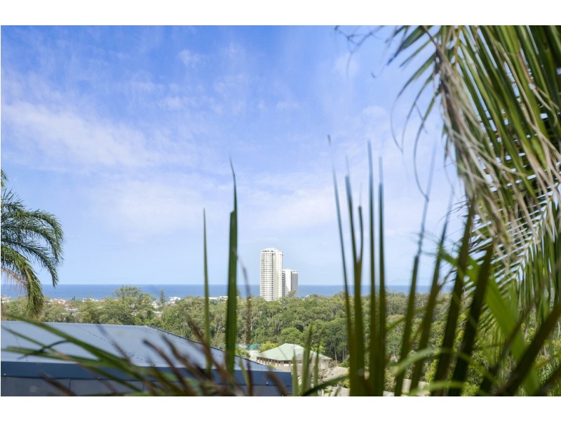 36 Seaview Parade, Elanora QLD 4221