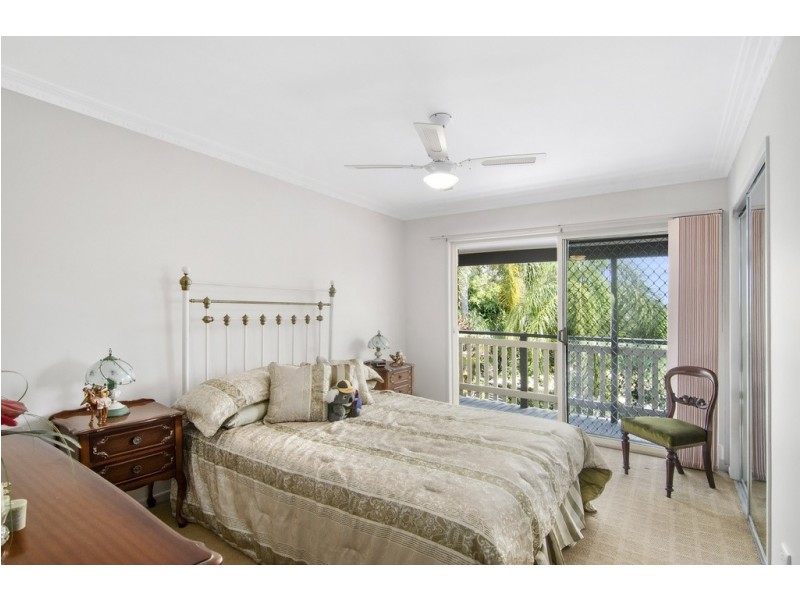 36 Seaview Parade, Elanora QLD 4221