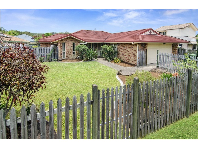 13 Ottelia Drive, Elanora QLD 4221