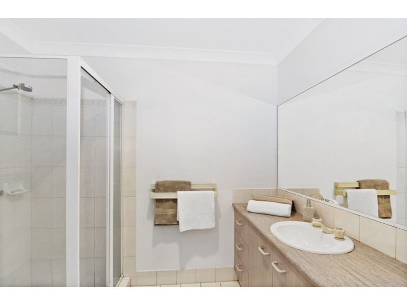 5 Goldvilla Drive, Elanora QLD 4221