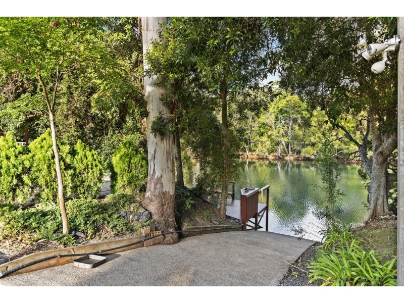 4 Tierney Drive, Currumbin Waters QLD 4223