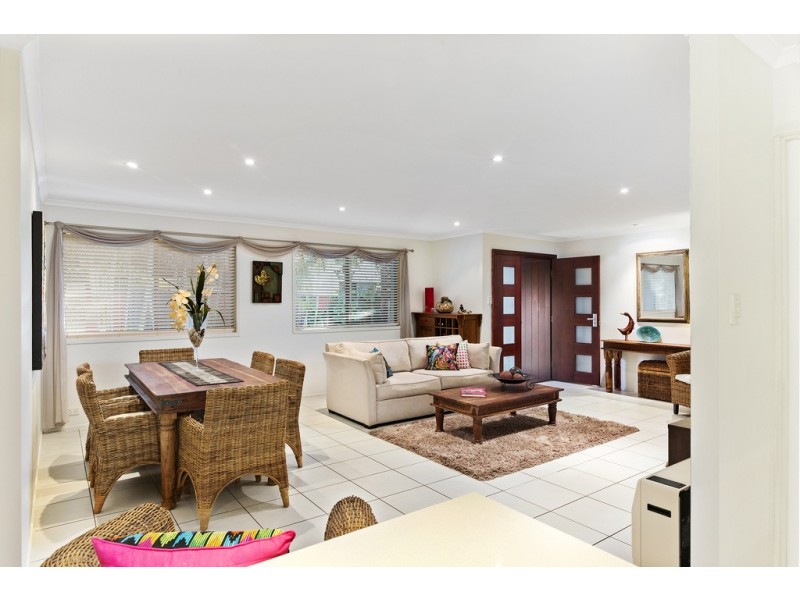 4 Tierney Drive, Currumbin Waters QLD 4223