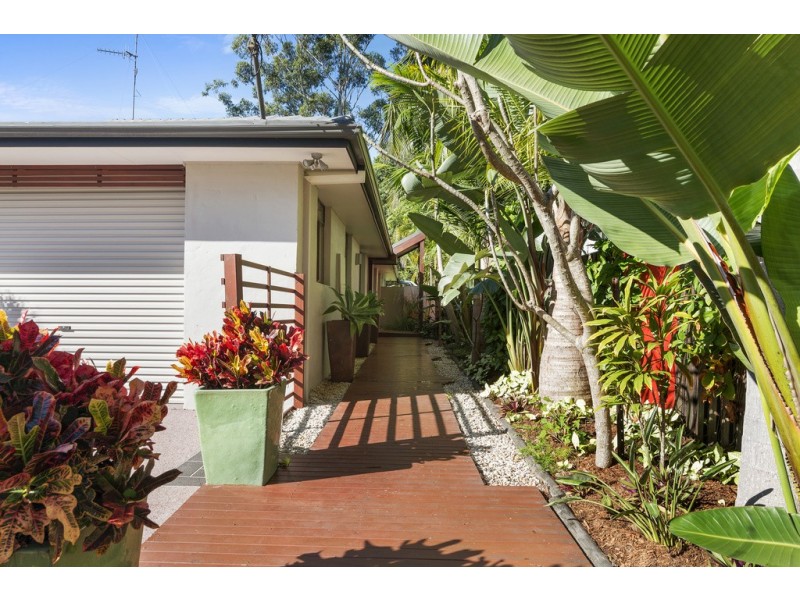 4 Tierney Drive, Currumbin Waters QLD 4223