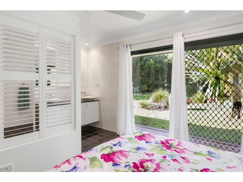 4 Tierney Drive, Currumbin Waters QLD 4223