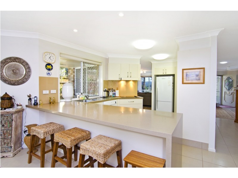 1 Rees Court, Elanora QLD 4221