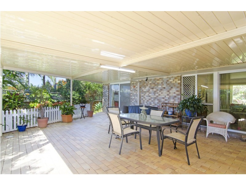 1 Rees Court, Elanora QLD 4221