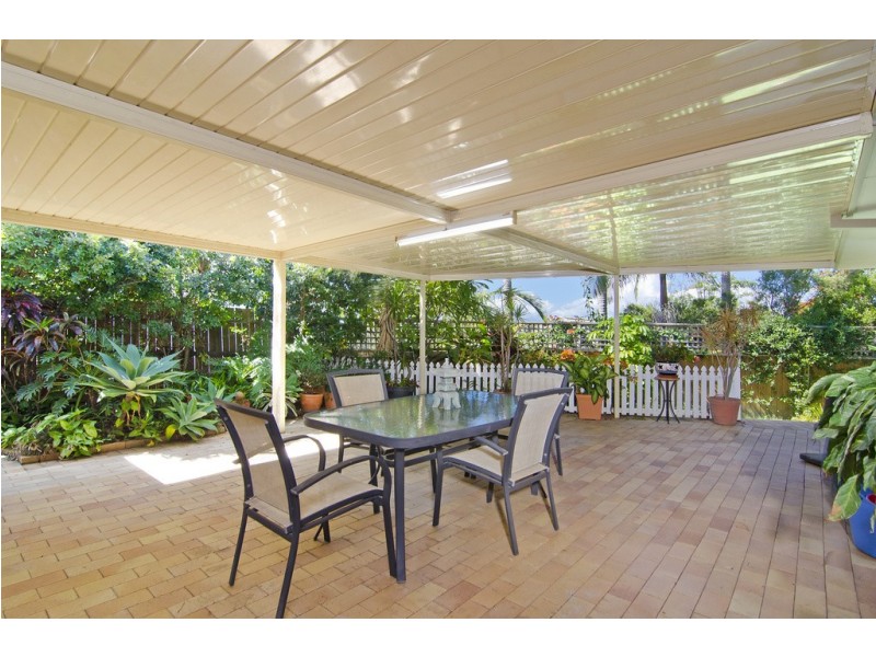 1 Rees Court, Elanora QLD 4221