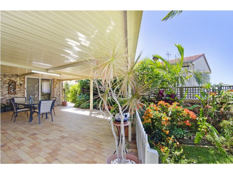 1 Rees Court, Elanora QLD 4221