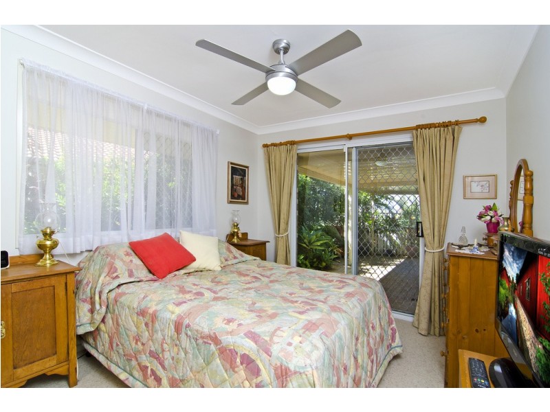 1 Rees Court, Elanora QLD 4221