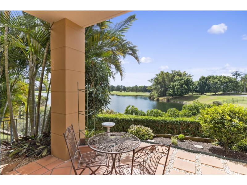 15/85 Palm Meadows Drive, Carrara QLD 4211