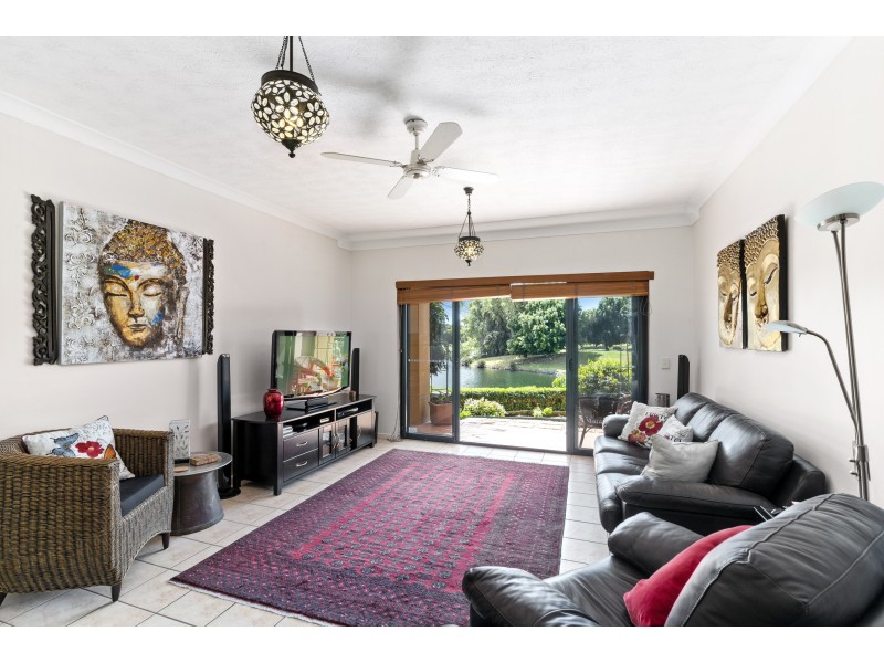 15/85 Palm Meadows Drive, Carrara QLD 4211